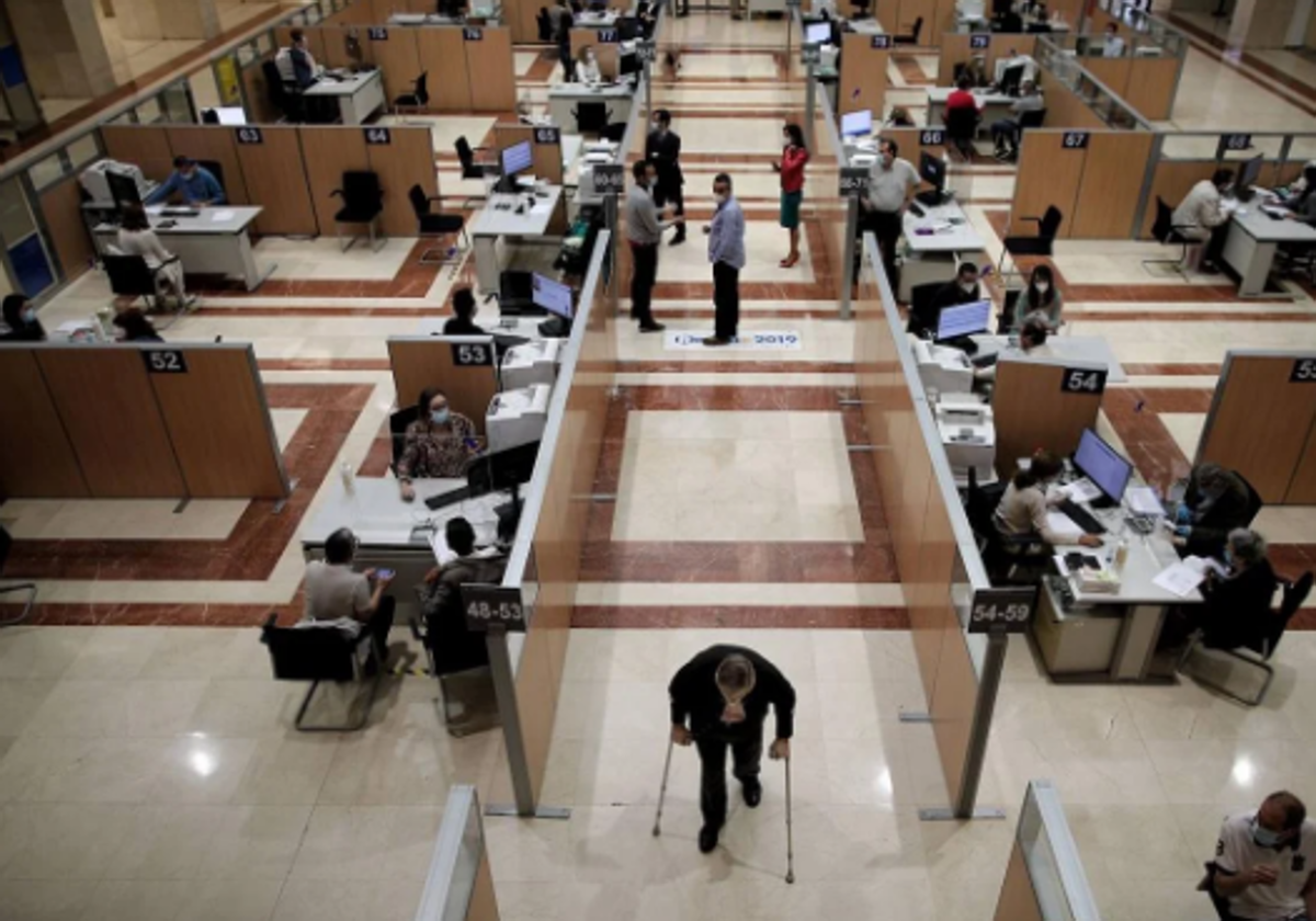 La Defensa del Contribuyente atendió 477.848 consultas y registró 52 quejas en 2024