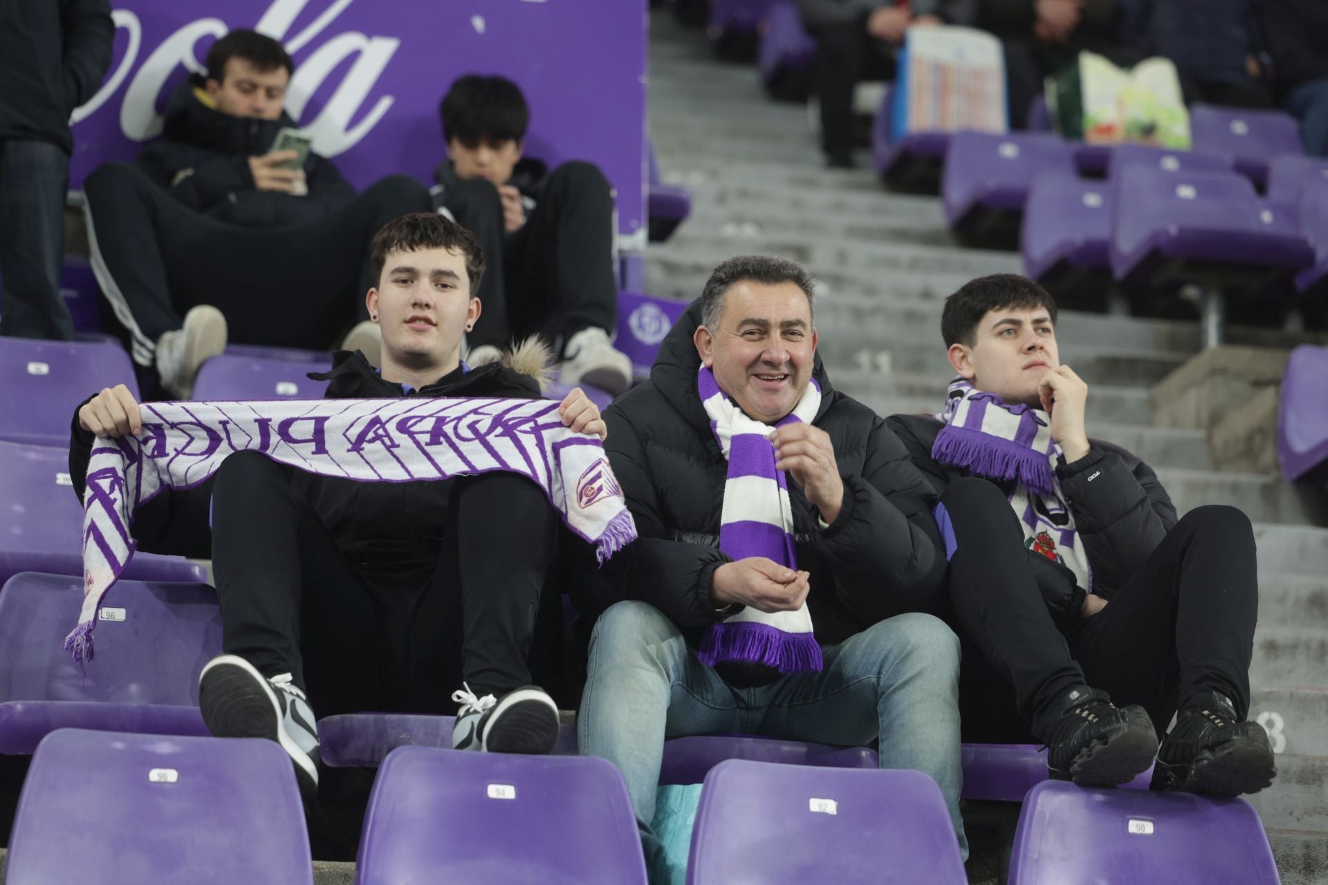 Búscate en la grada del Real Valladolid - UD Las Palmas (1/4)