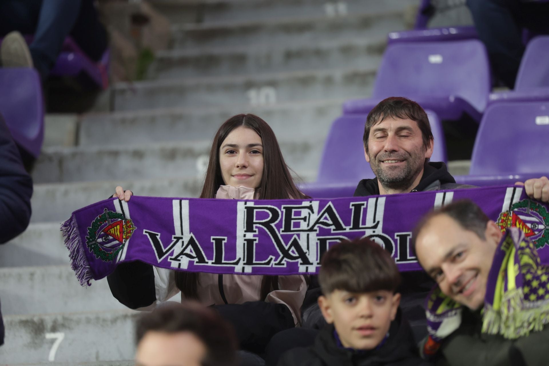 Búscate en la grada del Real Valladolid - UD Las Palmas (2/4)