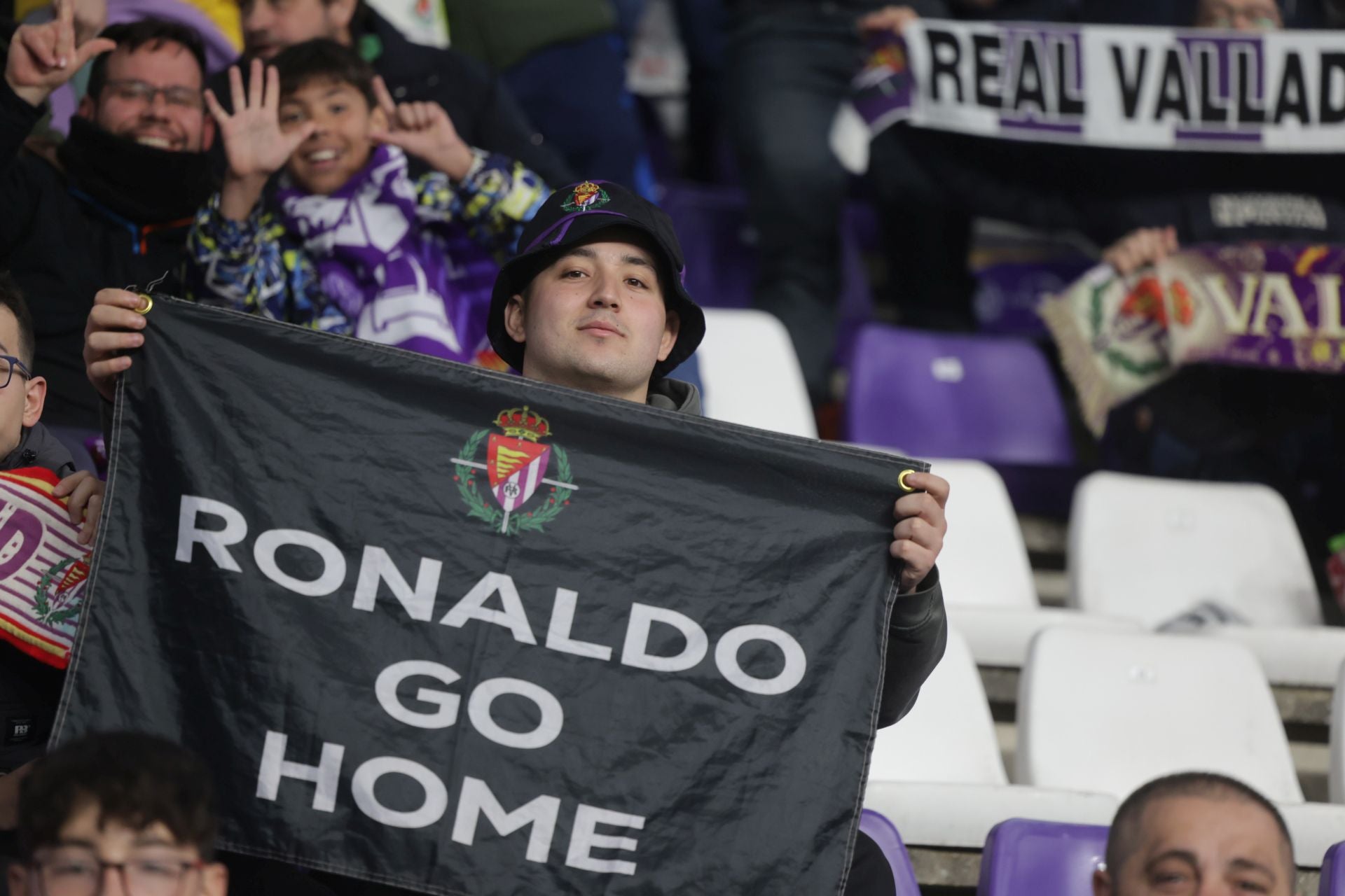 Búscate en la grada del Real Valladolid - UD Las Palmas (3/4)