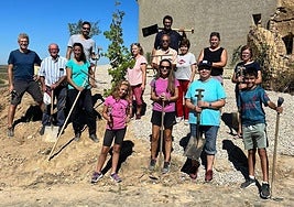 Voluntarios del proyecto 'A Huebra' de la Diputación.