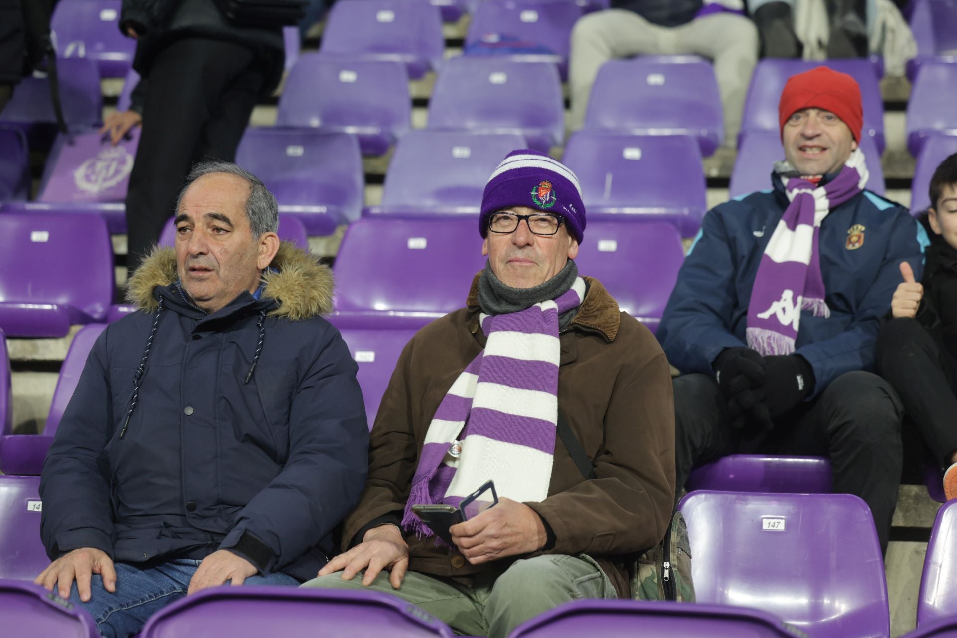 Búscate en la grada del Real Valladolid - UD Las Palmas (4/4)