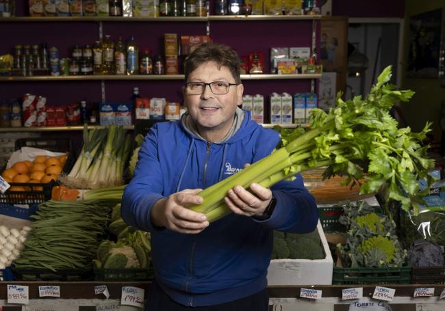 Gregorio Rebollo repartió fruta por toda la ciudad durante el confinamiento,