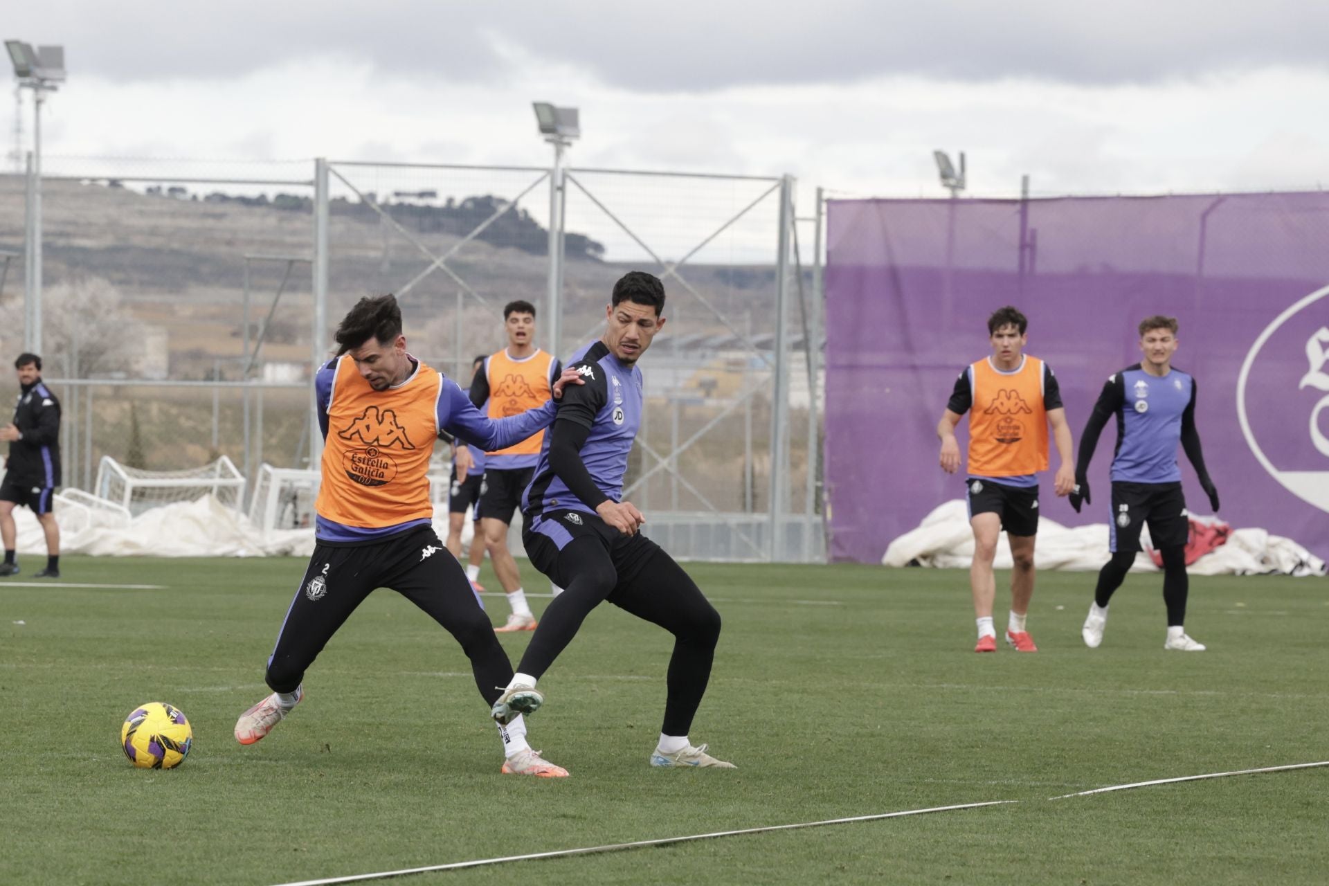 El entrenamiento a puerta abierta del Real Valladolid, en imágenes
