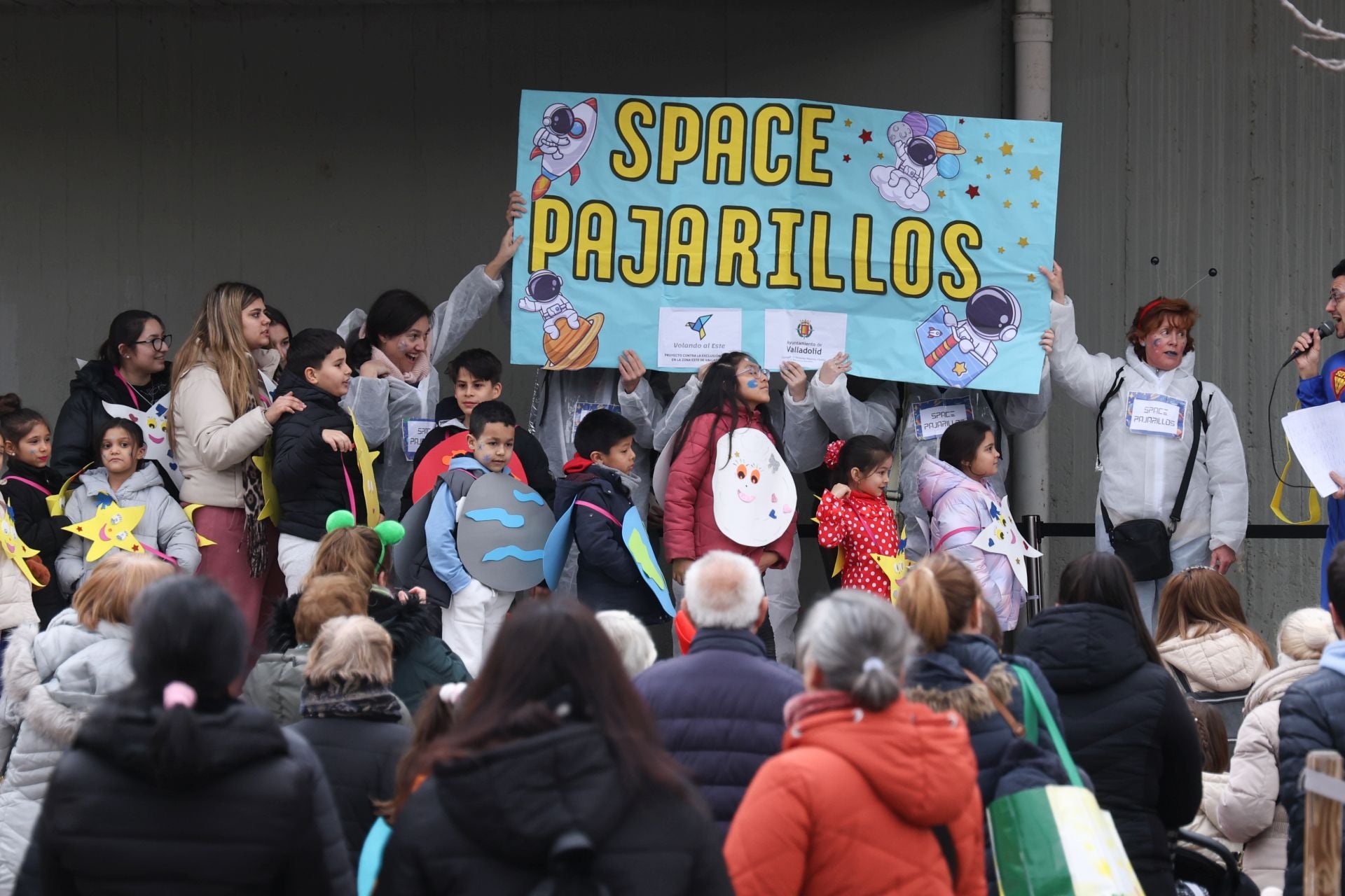 Concurso de disfraces y chocolatada en Pajarillos