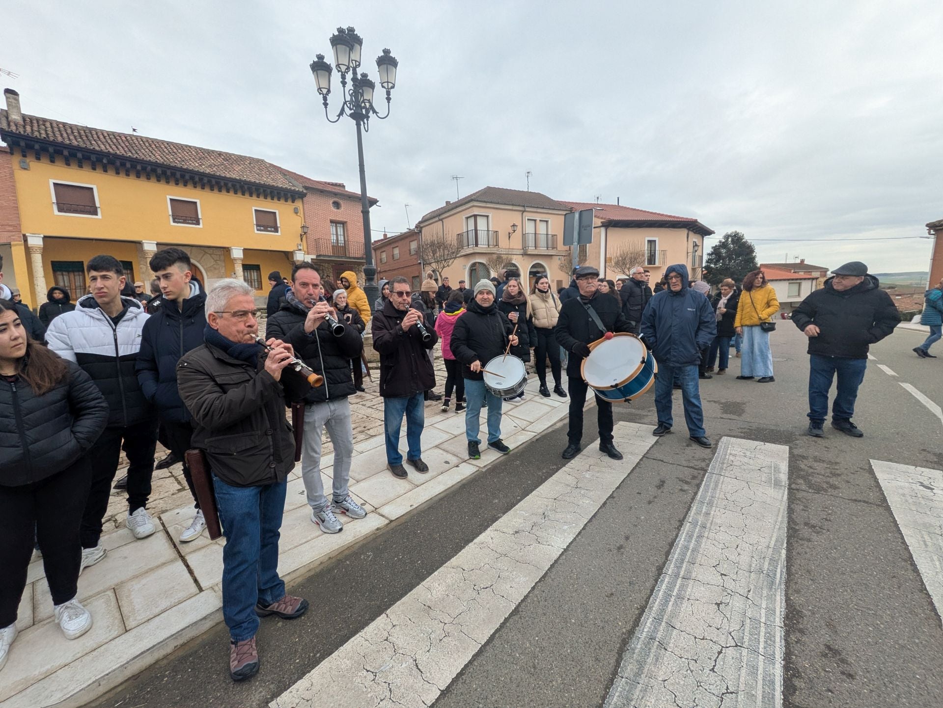 Carrera de cintas a caballo en Torrelobatón