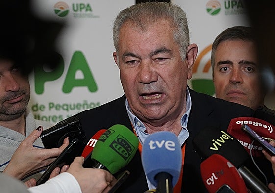 El secretario autonómico de UPA, Aurelio González en el 10º Congreso Regional de UPA Castilla y León