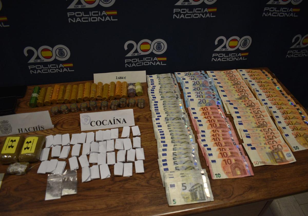 Desactivan un punto de venta de drogas en una tienda junto a la Catedral