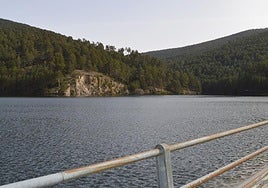 Embalse de El Tejo, en la sierra de Guadarrama.