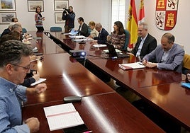 Reunión de la mesa de trabajo del Plan Territorial de Fomento, celebrada en Segovia este miércoles.