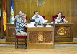 Un momento del último pleno celebrado en El Espinar.