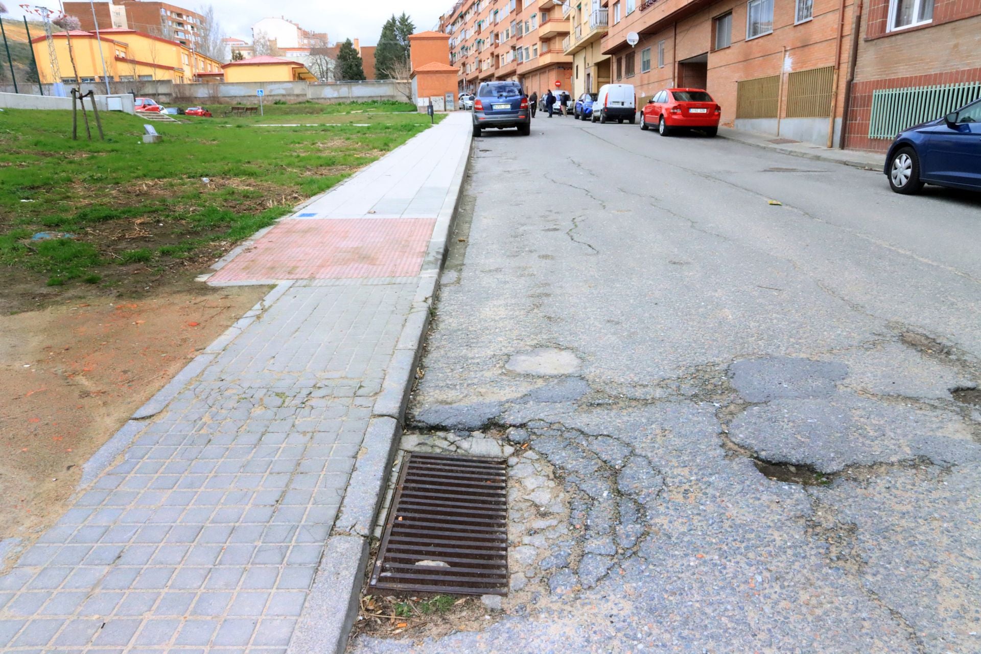 Los desperfectos de Santa Teresa-Puente de Hierro, en imágenes
