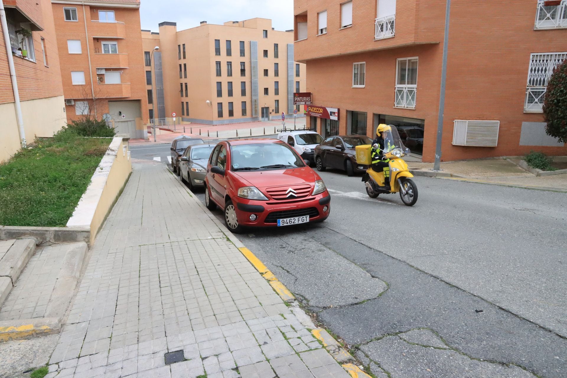 Los desperfectos de Santa Teresa-Puente de Hierro, en imágenes