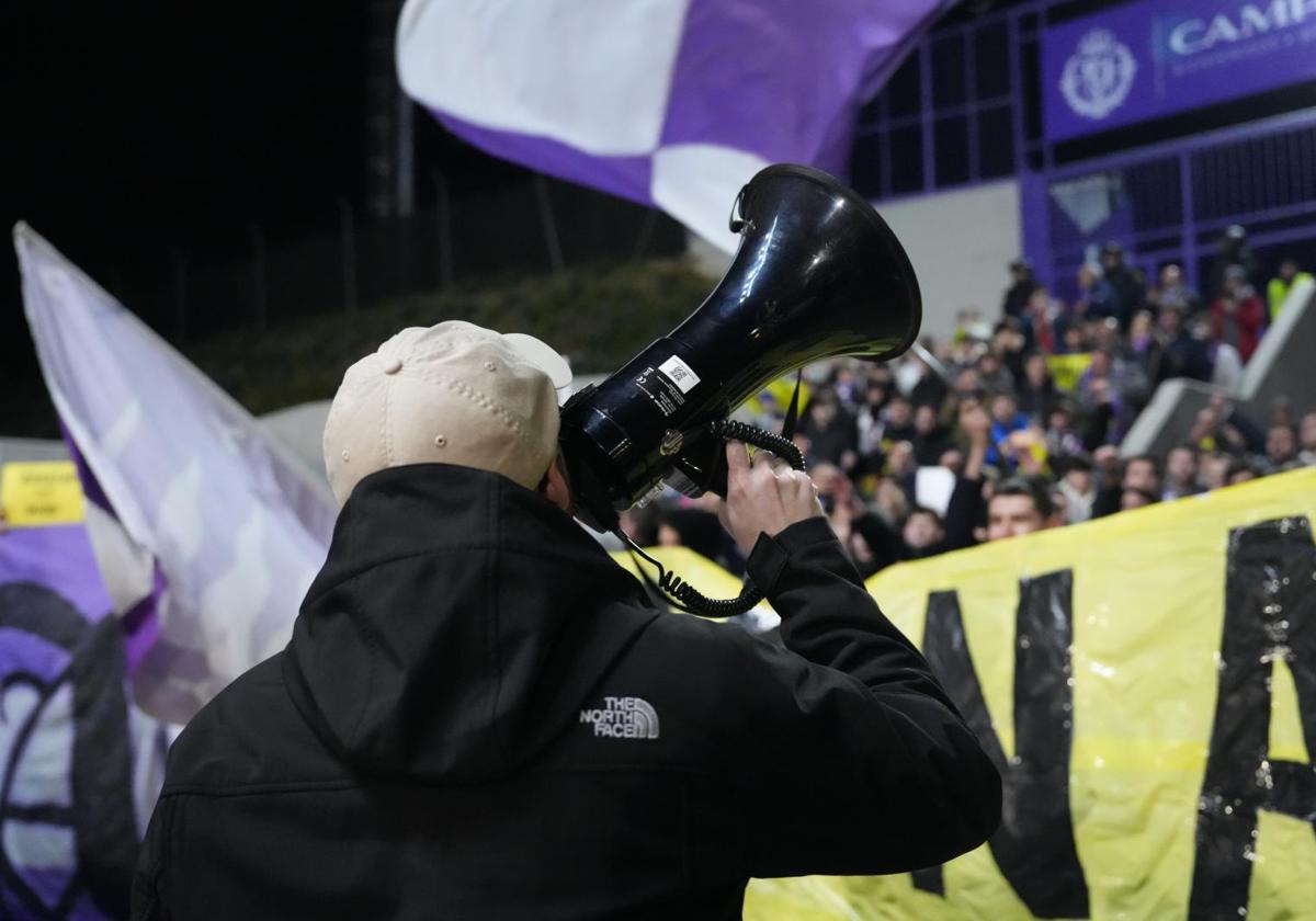 Protestas junto al estadio José Zorrilla durante el último Real Valladolid-Las Palmas.