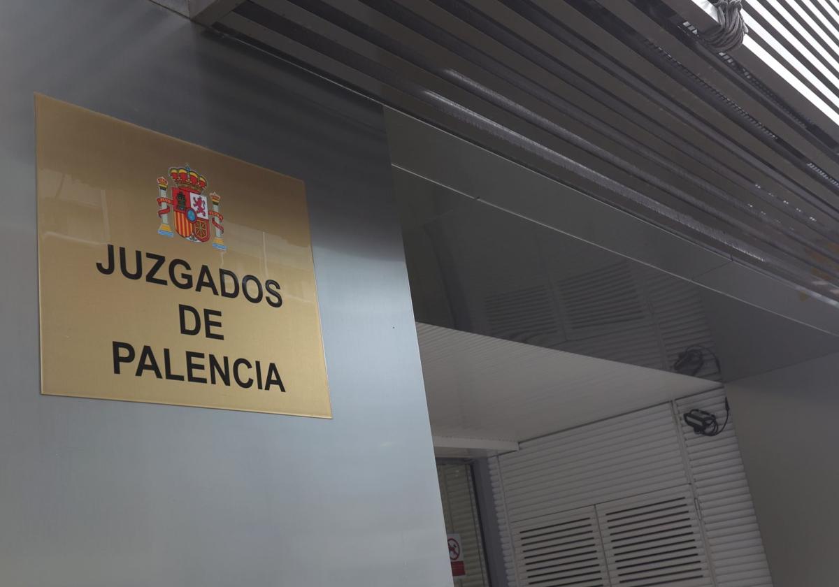 Acepta dos años por maniatar a la dueña de un piso y llevarse dinero y joyas