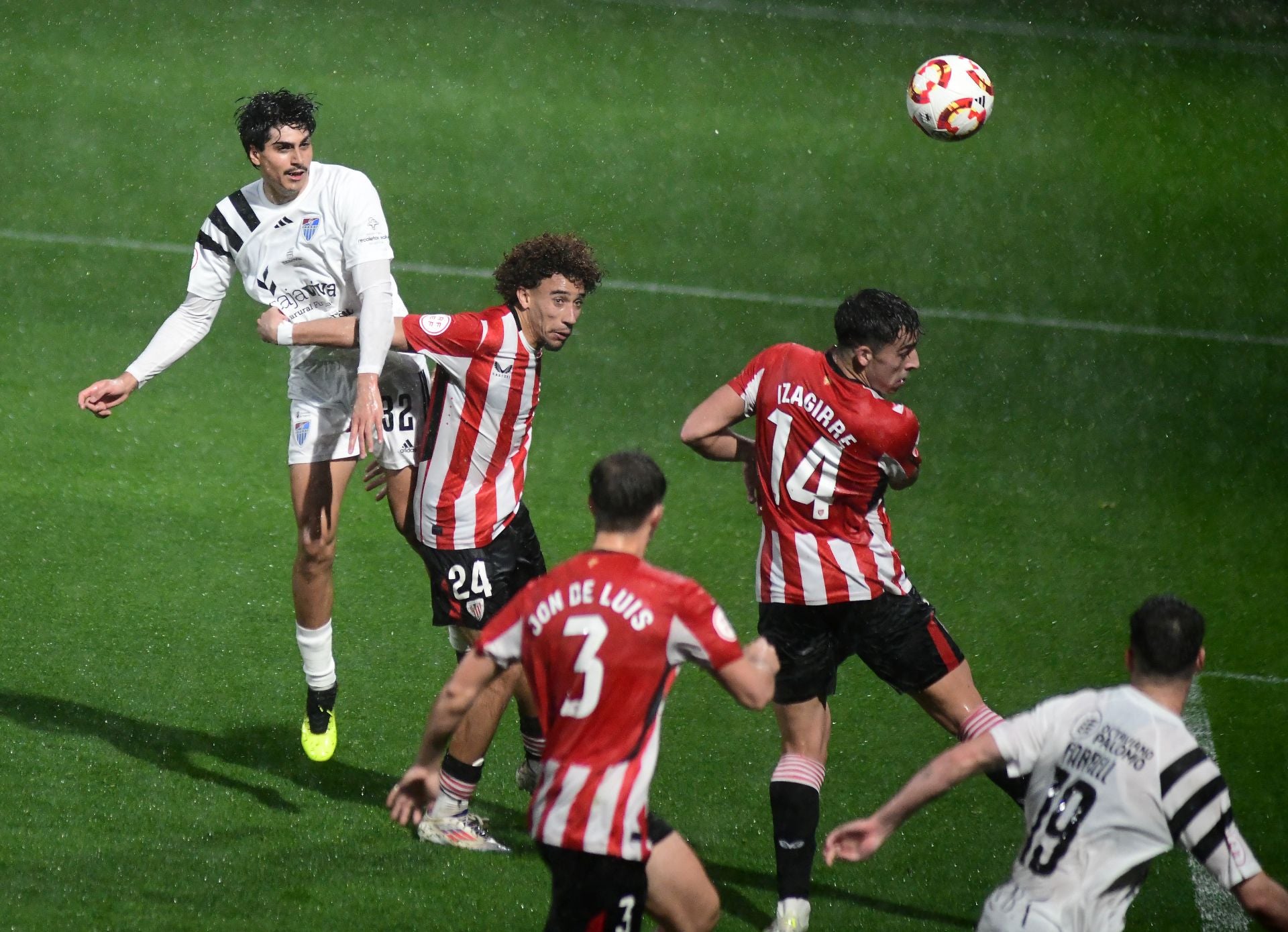 Fotos de la victoria de la Segoviana ante el Bilbao Athletic