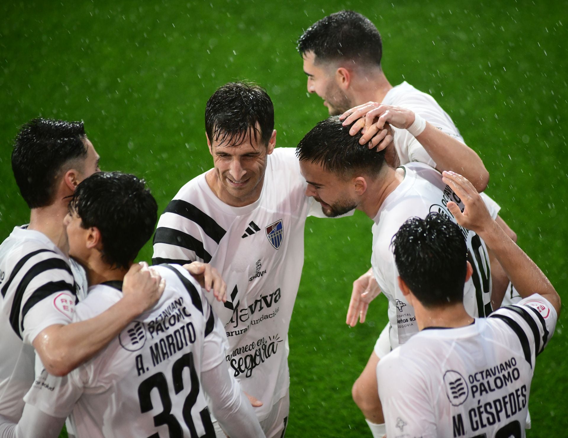 Fotos de la victoria de la Segoviana ante el Bilbao Athletic