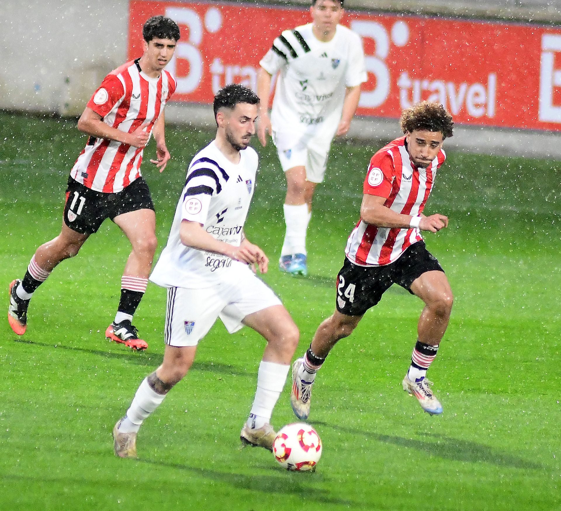 Fotos de la victoria de la Segoviana ante el Bilbao Athletic