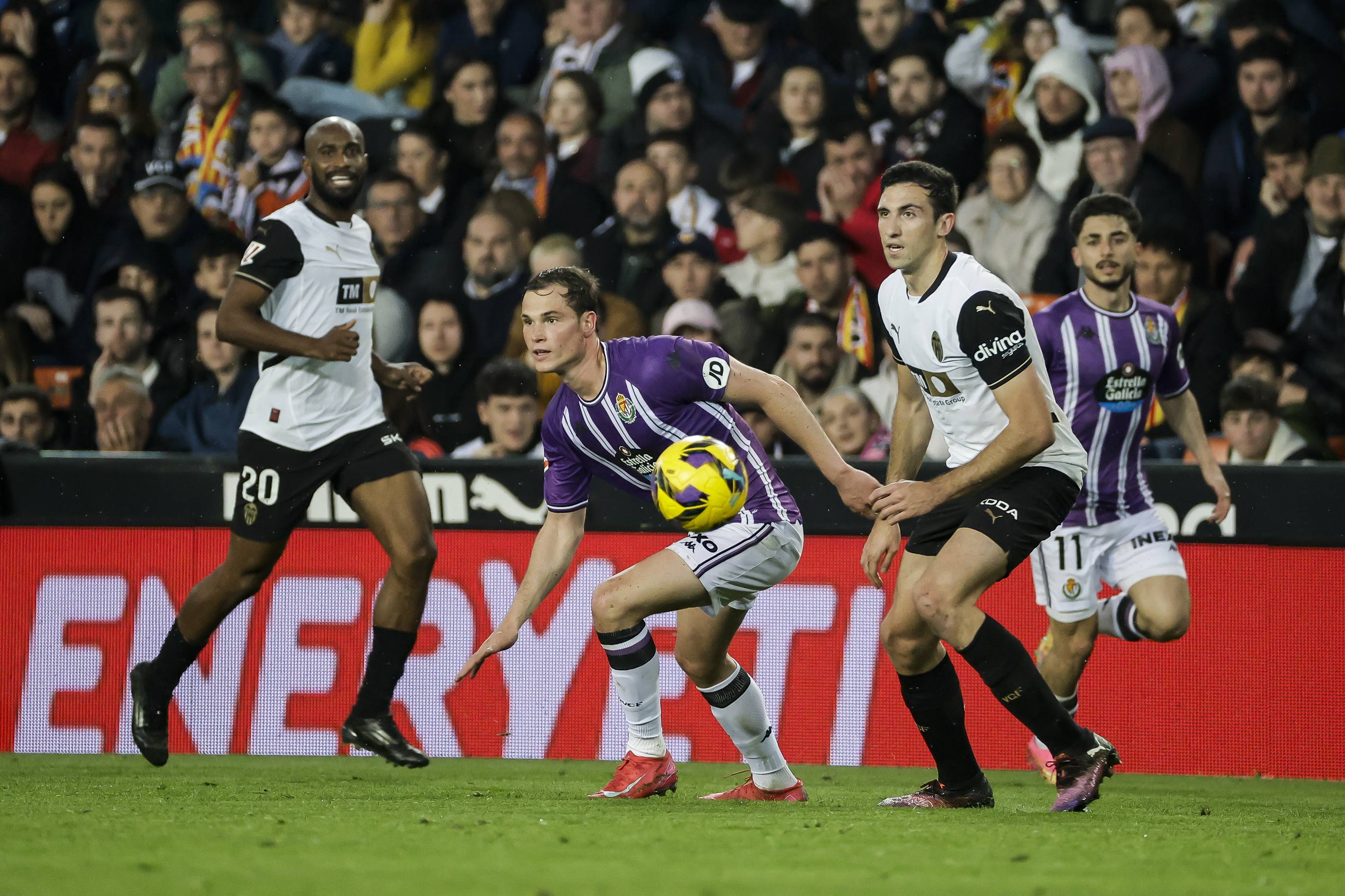 Las imágenes de la derrota del Pucela en Valencia