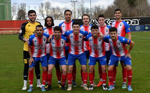 El once inicial del Tordesillas.