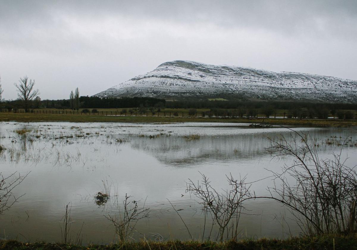 Imagen de archivo del río Pedrajas a su paso por Valdonsadero.