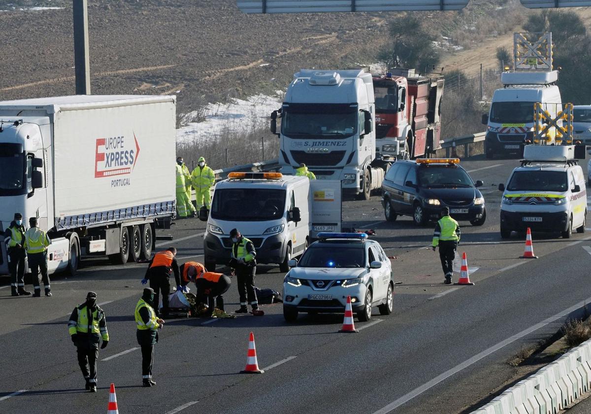 Accidente registrado en 2021 en el que fallecieron tres camioneros atropellados.