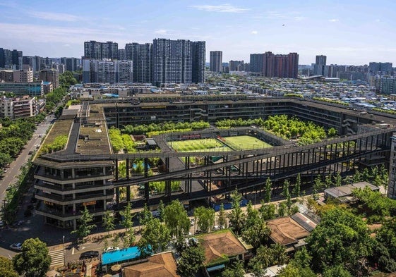 Supermanzana de edificios en el barrio West Village de la ciudad china de Chengdu, un proyecto de Liu Jiakun para crear comunidad.