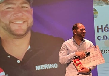 Héctor Merino, el entrenador que inculcó a los más pequeños la pasión por el socorrismo