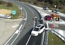 Imagen extraída de una de las cámaras de la DGT donde se observa uno de los accesos cortados.