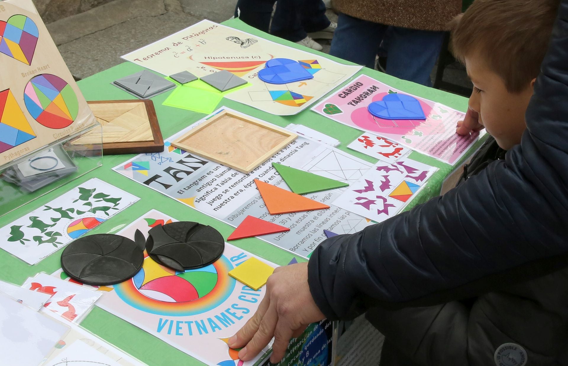 Fotografías de los juegos matemáticos en Segovia