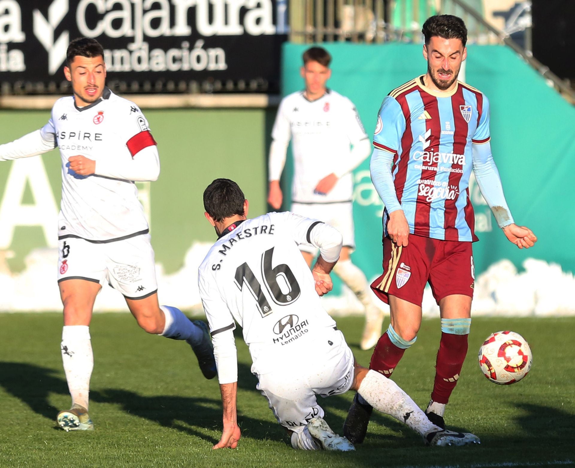 Fotos del partido entre la Segoviana y la Cultural
