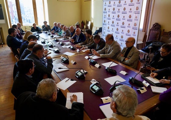 Reunión de la Mesa del Soterramiento, este lunes en el Ayuntamiento de Valladolid.