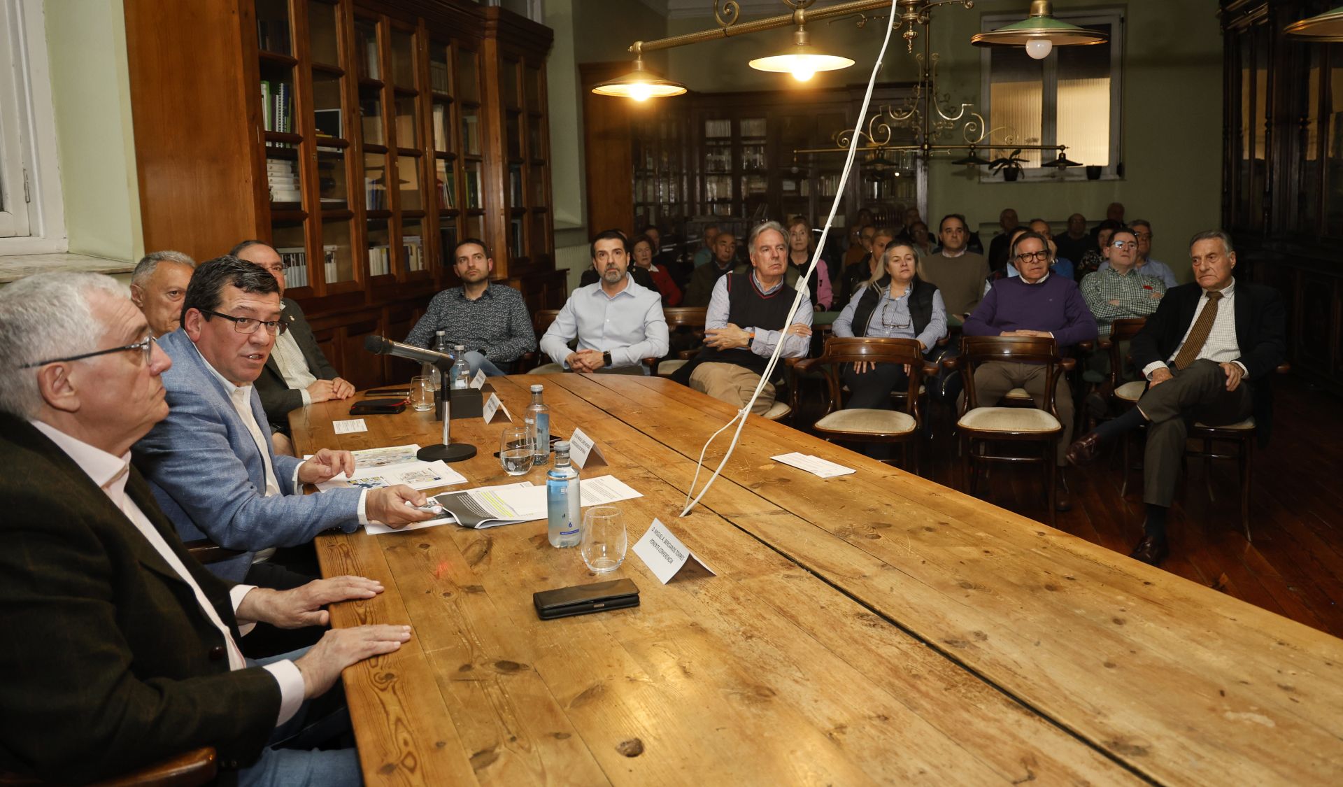 El Casino de Palencia debate sobre seguridad