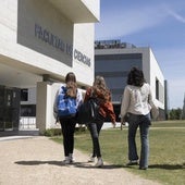 Universitarios en la Facultad de Ciencias de Valladolid.