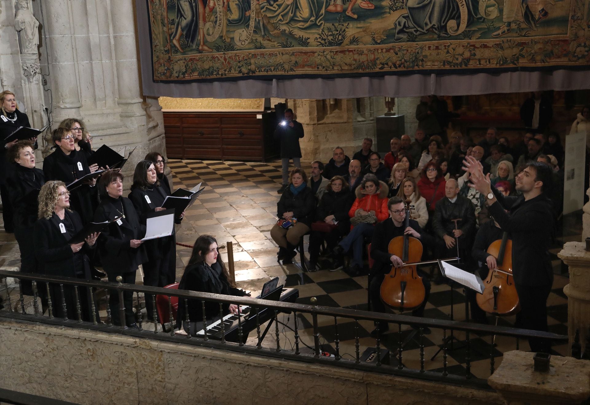 Concierto de la Camerata Vocal Bella Desconocida en la Catedral