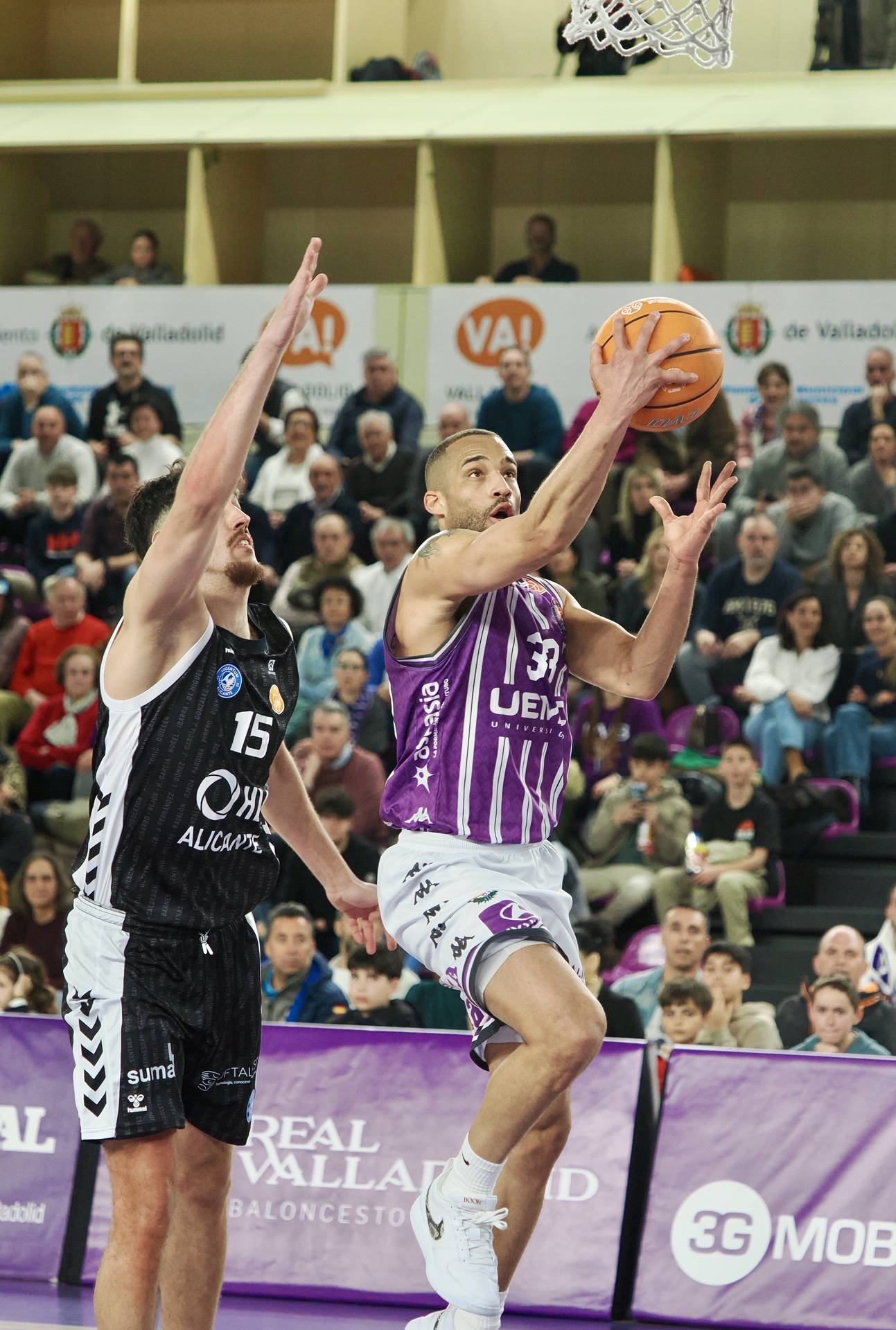 El agónico triunfo del UEMC Real Valladolid Baloncesto ante Alicante, en imágenes