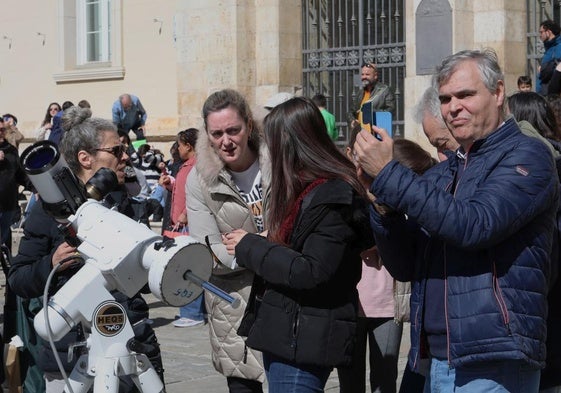 Así ha sido el eclipse solar parcial en Palencia