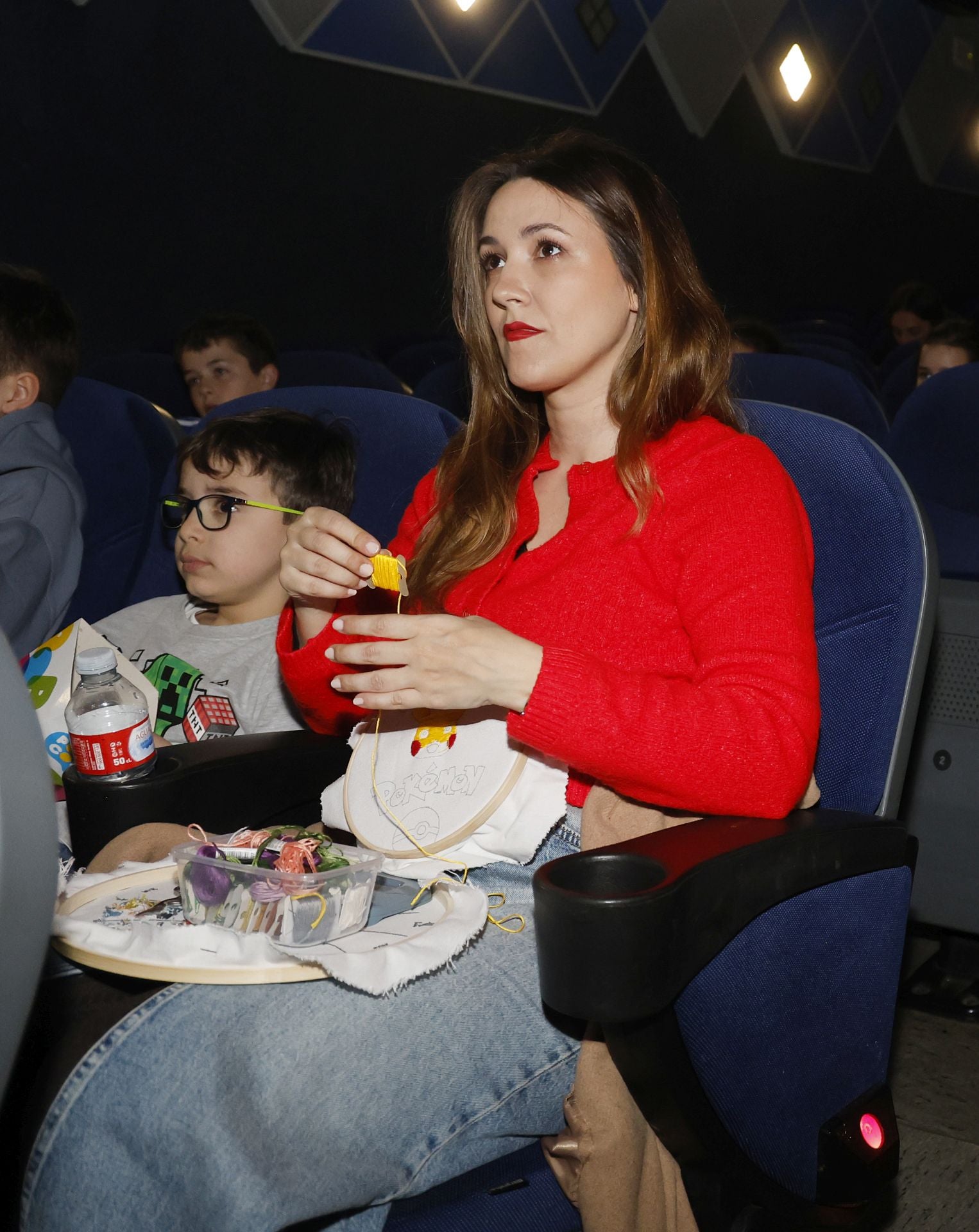 Así ha sido el evento para tejer y bordar en el cine en Palencia