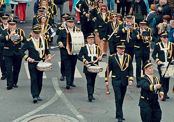 Un fotograma del filme 'Por todo lo alto'.