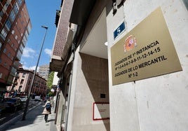 Sede de los juzgados de Primera Instancia y de lo Mercantil, en la calle Nicolás Salmerón.