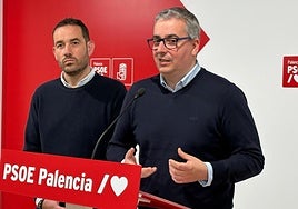 Antonio Casas y Miguel Ángel Blanco presentan el congreso.