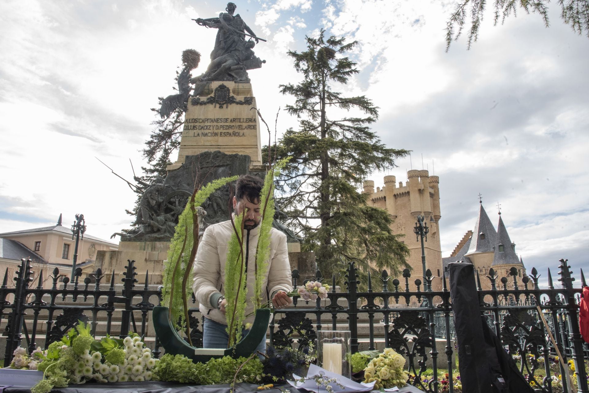 Fotos: Segovia busca al mejor artesano florista de España