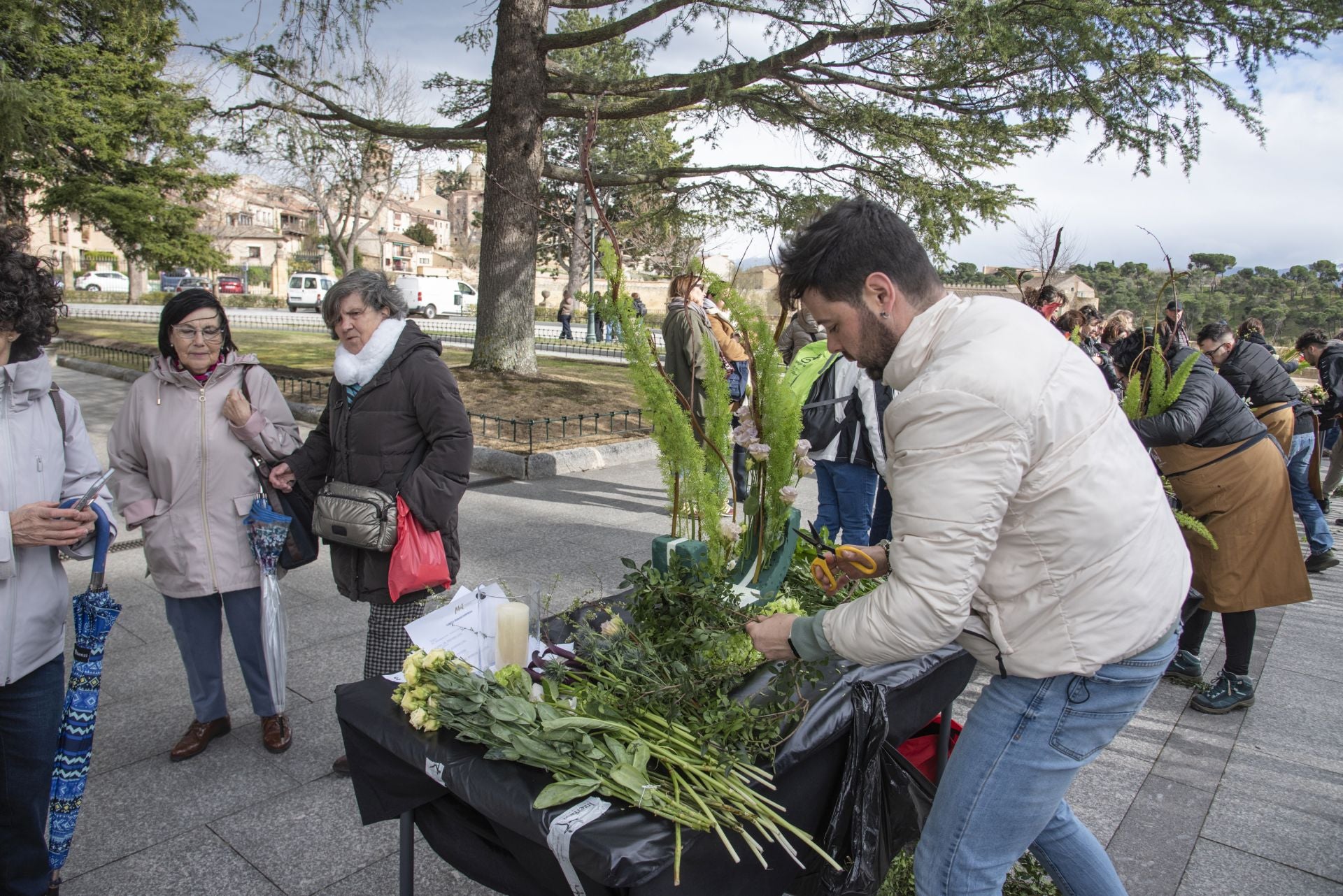 Fotos: Segovia busca al mejor artesano florista de España