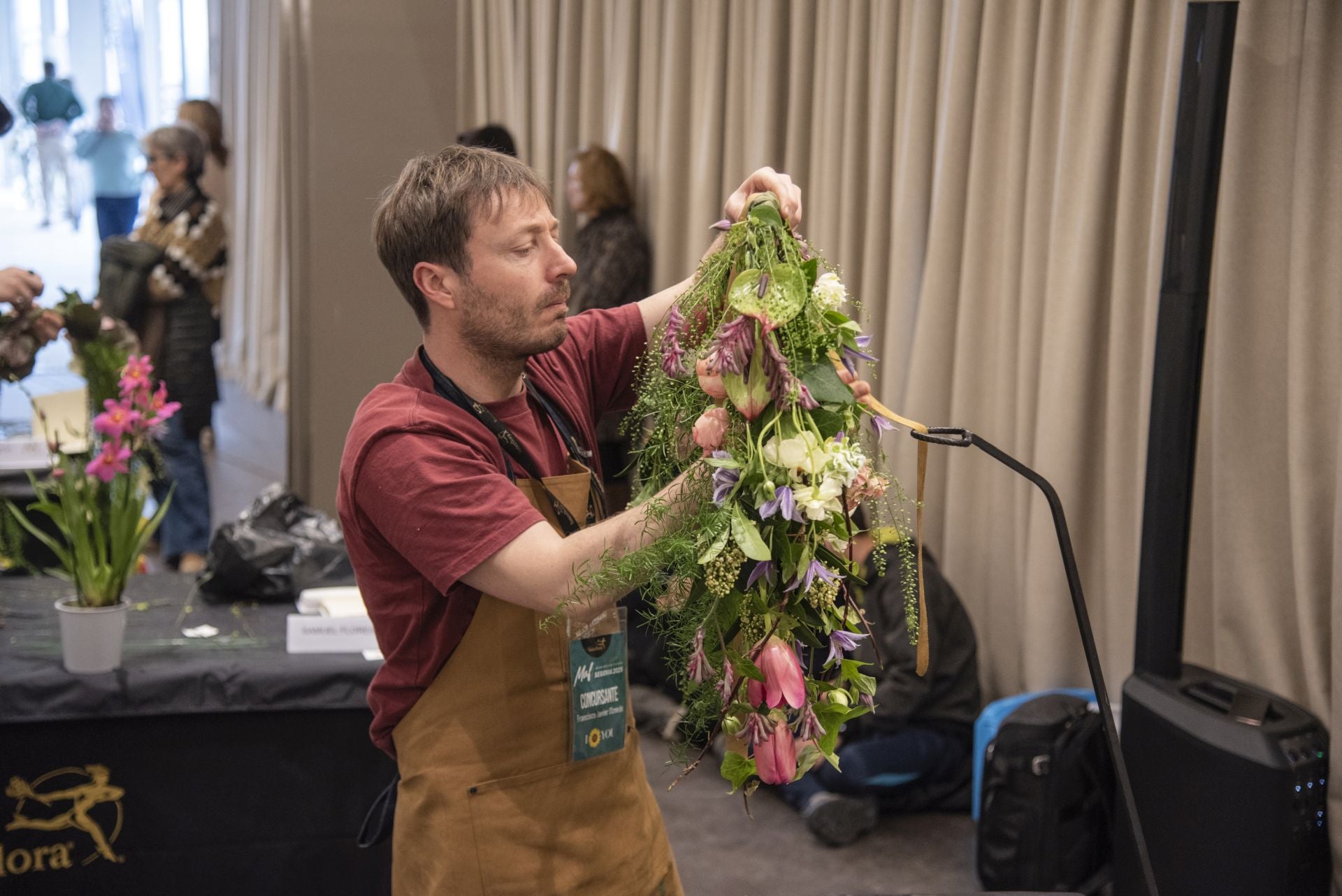 Fotos: Segovia busca al mejor artesano florista de España