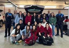 Educadores de Mensajeros de la Paz que han recibido la formación de la Policía Local y AutoFM.
