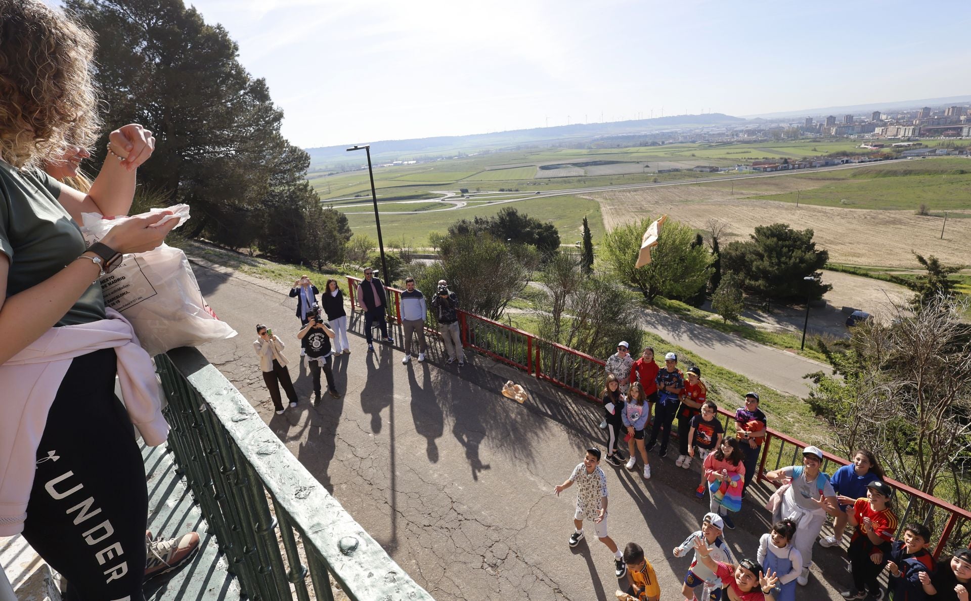 La pedrea del pan y el quesillo se adelanta en Palencia