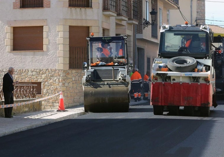 Obras en la travesía y la plaza de Turégano