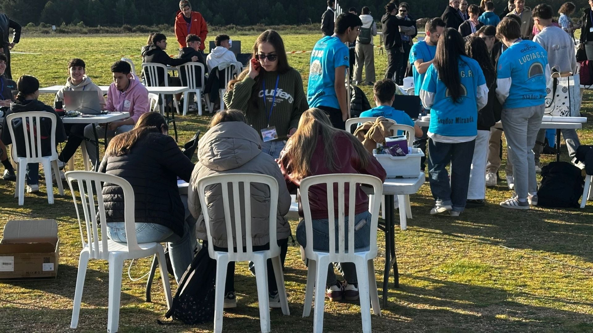 El proyecto CanSat de la Agencia Espacial Europea lanza cohetes en Herrera de Pisuerga