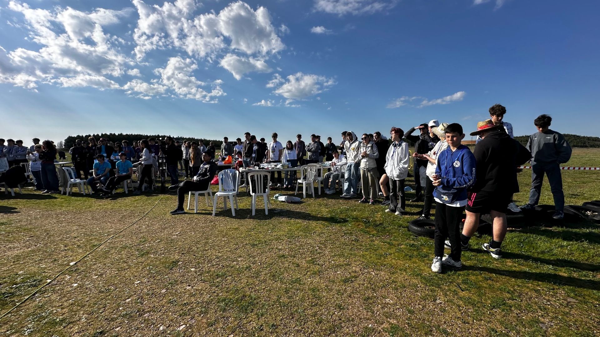 El proyecto CanSat de la Agencia Espacial Europea lanza cohetes en Herrera de Pisuerga