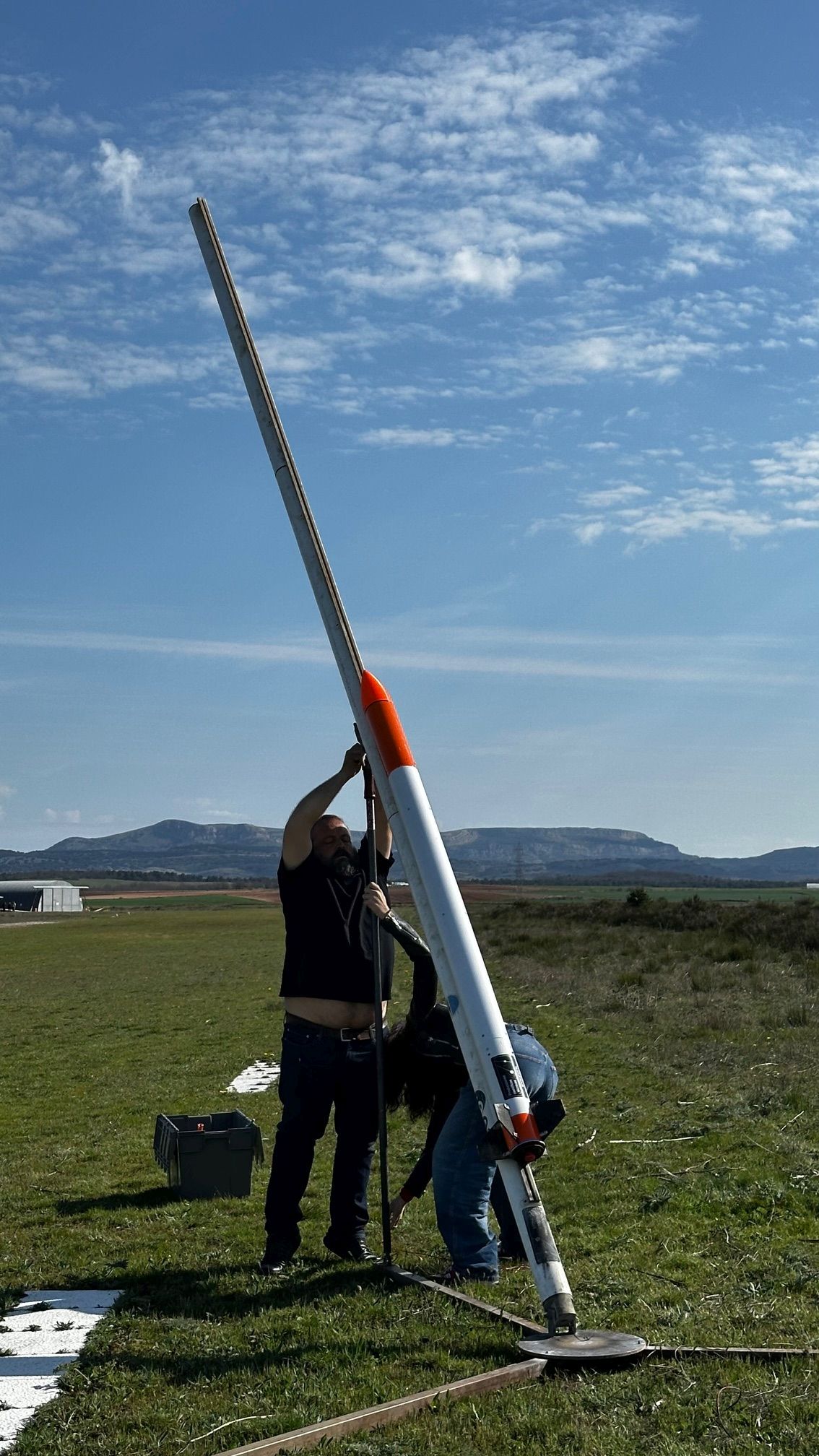 El proyecto CanSat de la Agencia Espacial Europea lanza cohetes en Herrera de Pisuerga